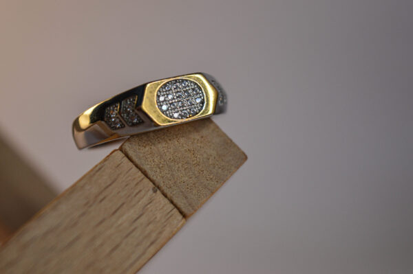 Oval Center Ring - Image 2