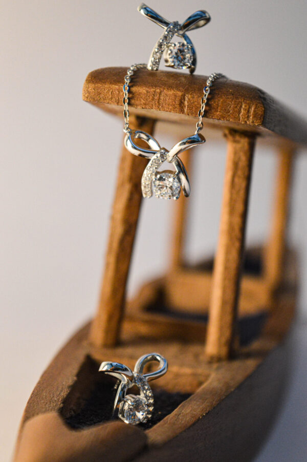 Silver Bow Pendant - Image 2