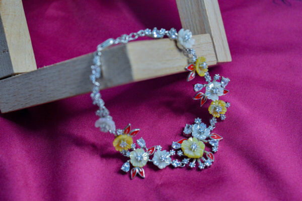 Charming Floral Bracelet